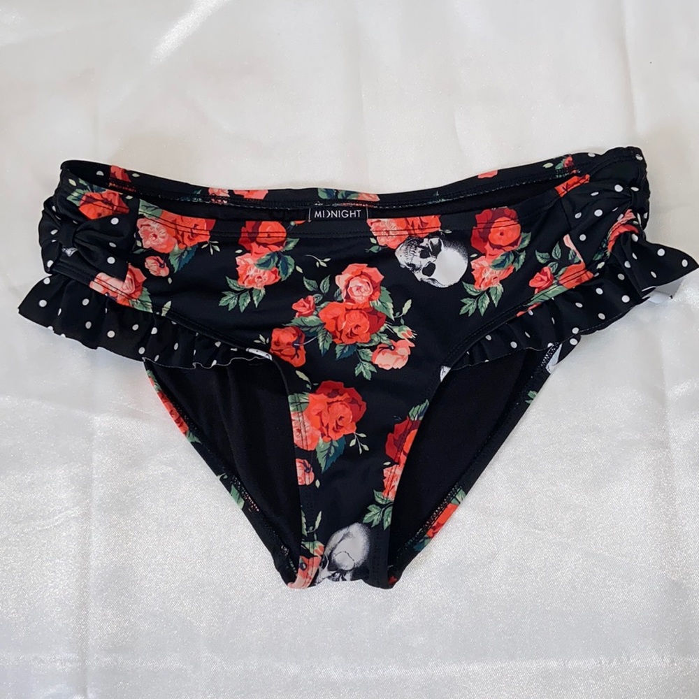 Hot Topic Skull Red Rose Swimwear Bikini Bottom Women Size M